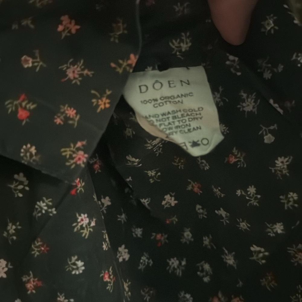 Doen Green Floral Blouse - Picture 4 of 5